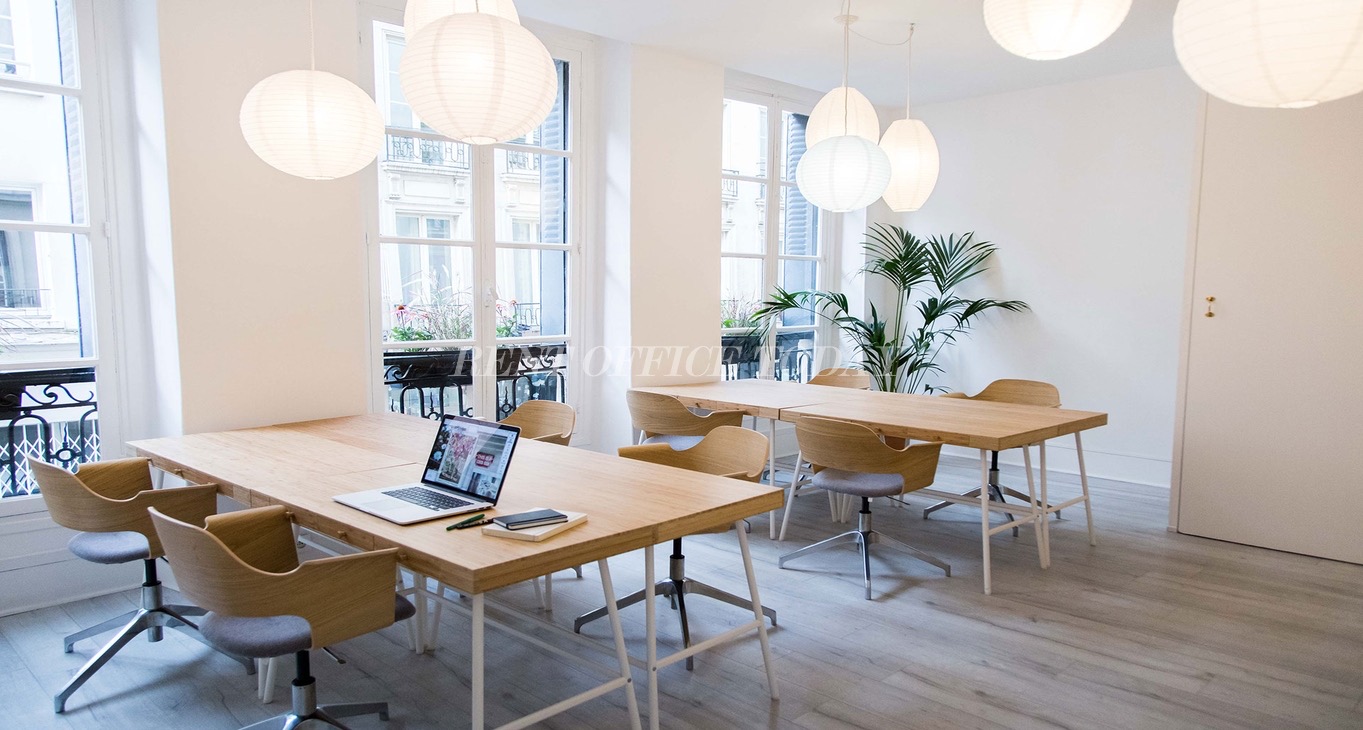 Centro de negocios Coworking 70 Rue Notre Dame de Nazareth Rent office Coworking 70 Rue Notre Dame de Nazareth — photo 1