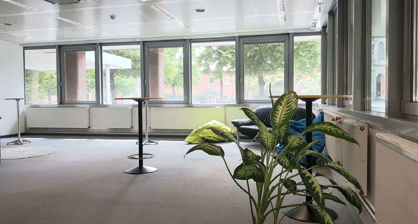 Rent office Ludwig-Erhard-Straße 18 — photo 2