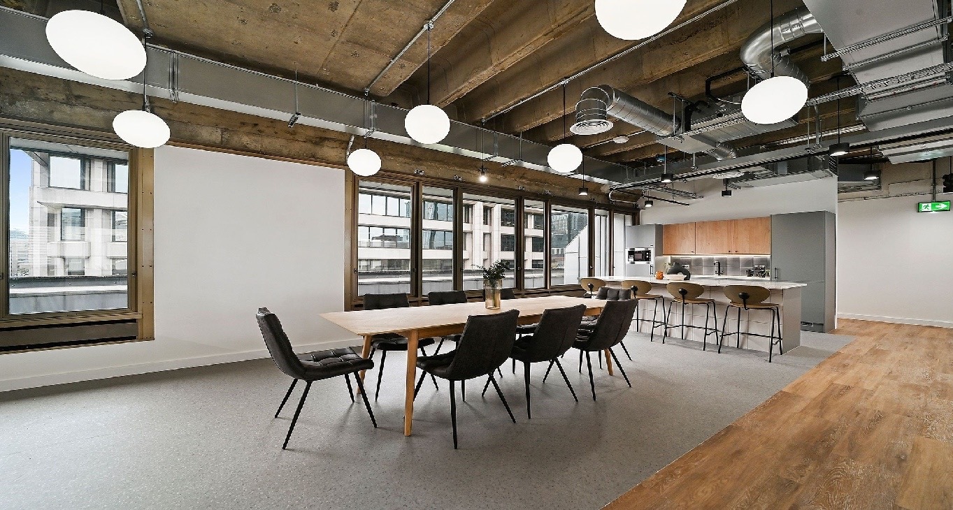 Rent office Mansell Street 21 — photo 3
