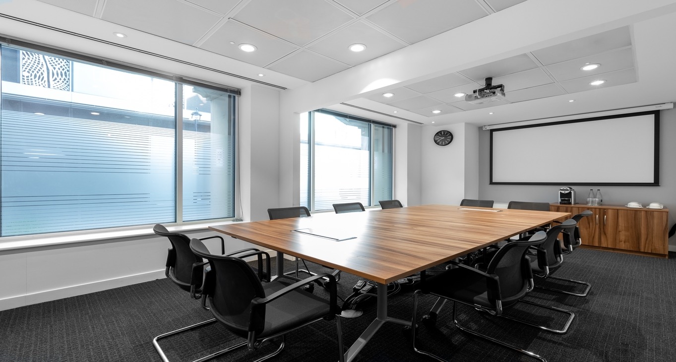Pusat bisnis Marble Arch Rent office Marble Arch — photo 9