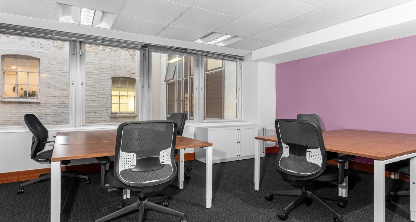 Pusat bisnis Mayfair Hanover Square Rent office Mayfair Hanover Square — photo 4