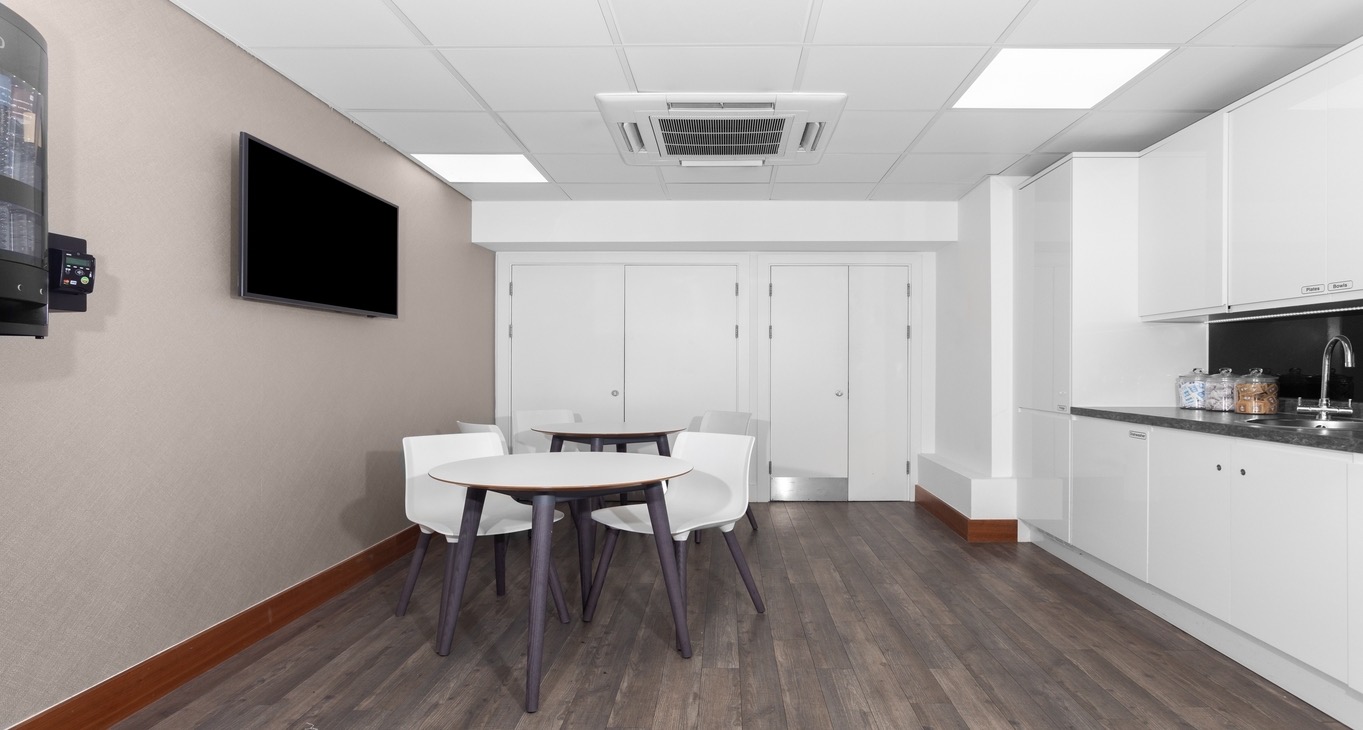 Pusat bisnis Mayfair Hanover Square Rent office Mayfair Hanover Square — photo 5