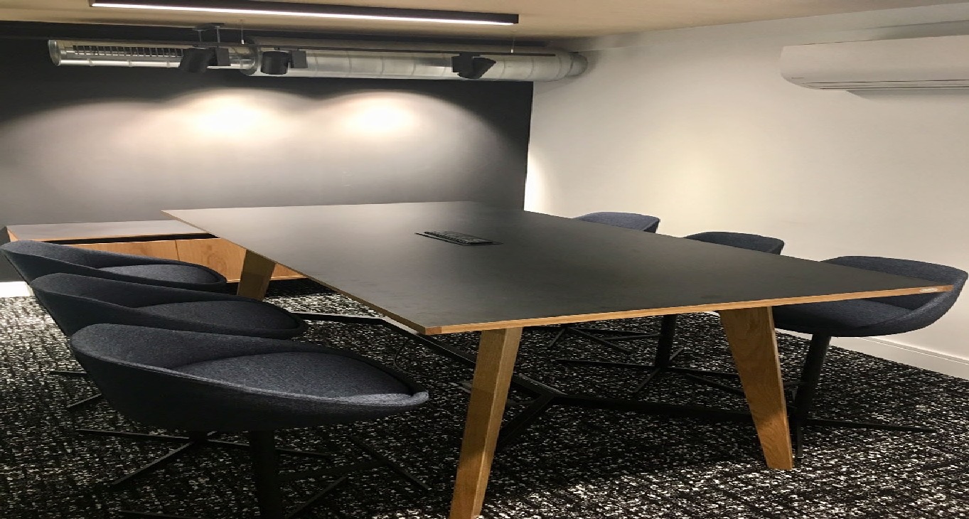 Rent office Millharbour Court — photo 1