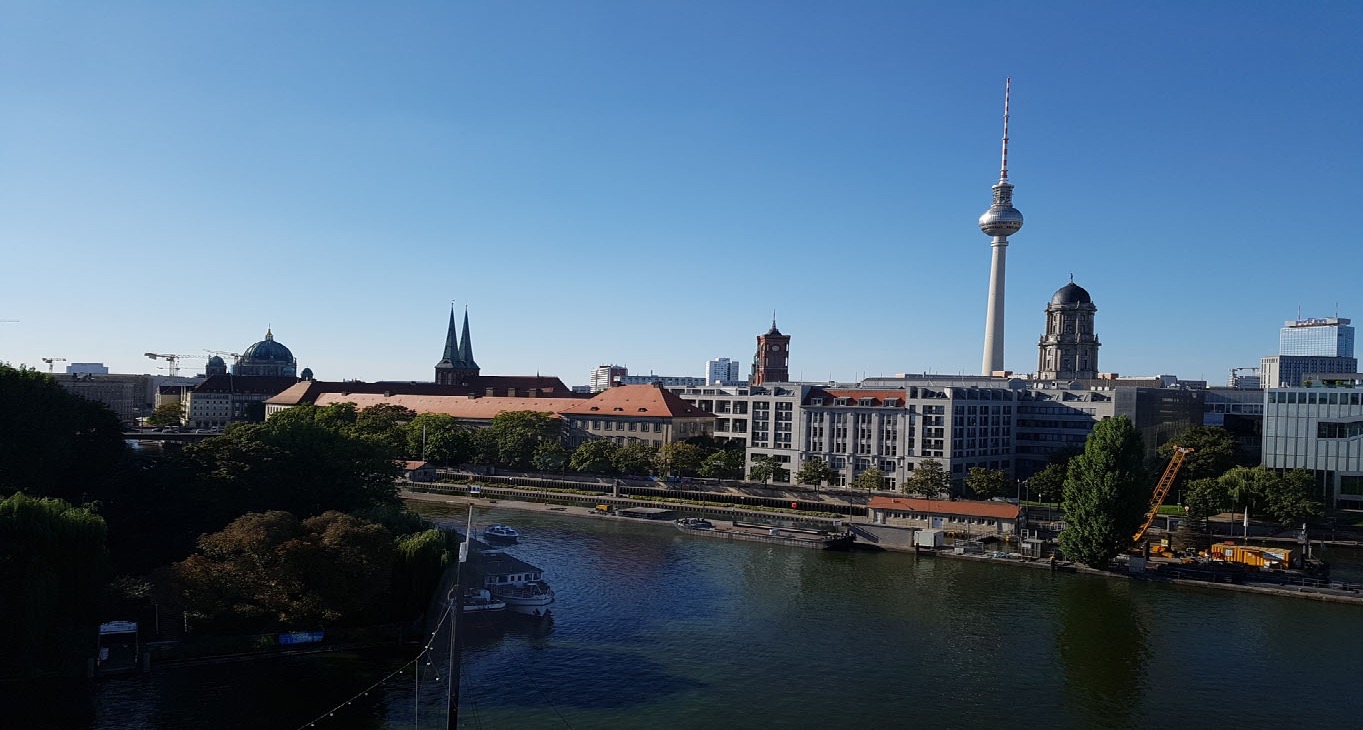 Rent office Märkisches Ufer 28 — photo 3