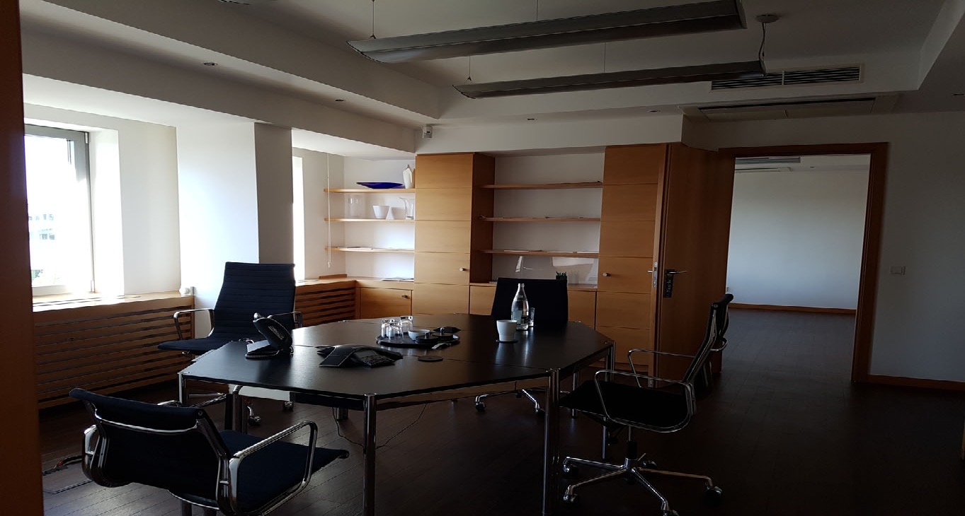 Rent office Märkisches Ufer 28 — photo 4