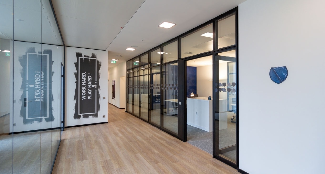 Rent office Neue Mainzer Straße 46-50 — photo 8