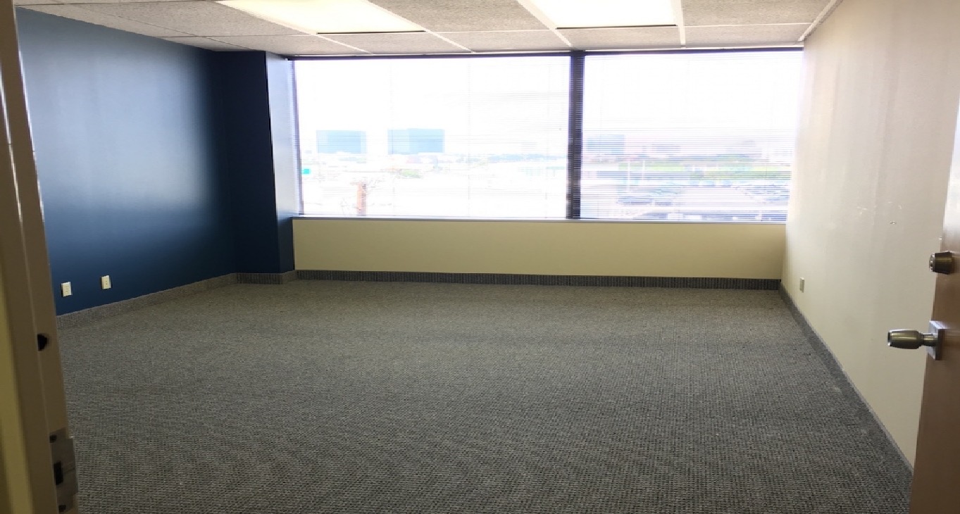 Rent office North Central Expressway 11300 — photo 5