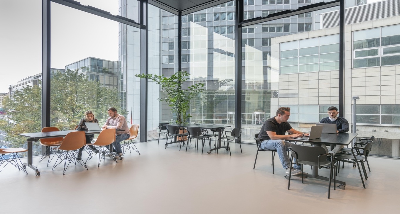 Business center Spaces Omniturm Rent office Spaces Omniturm — photo 7