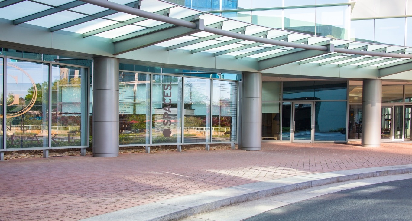 Rent office One Glenlake Parkway — photo 11
