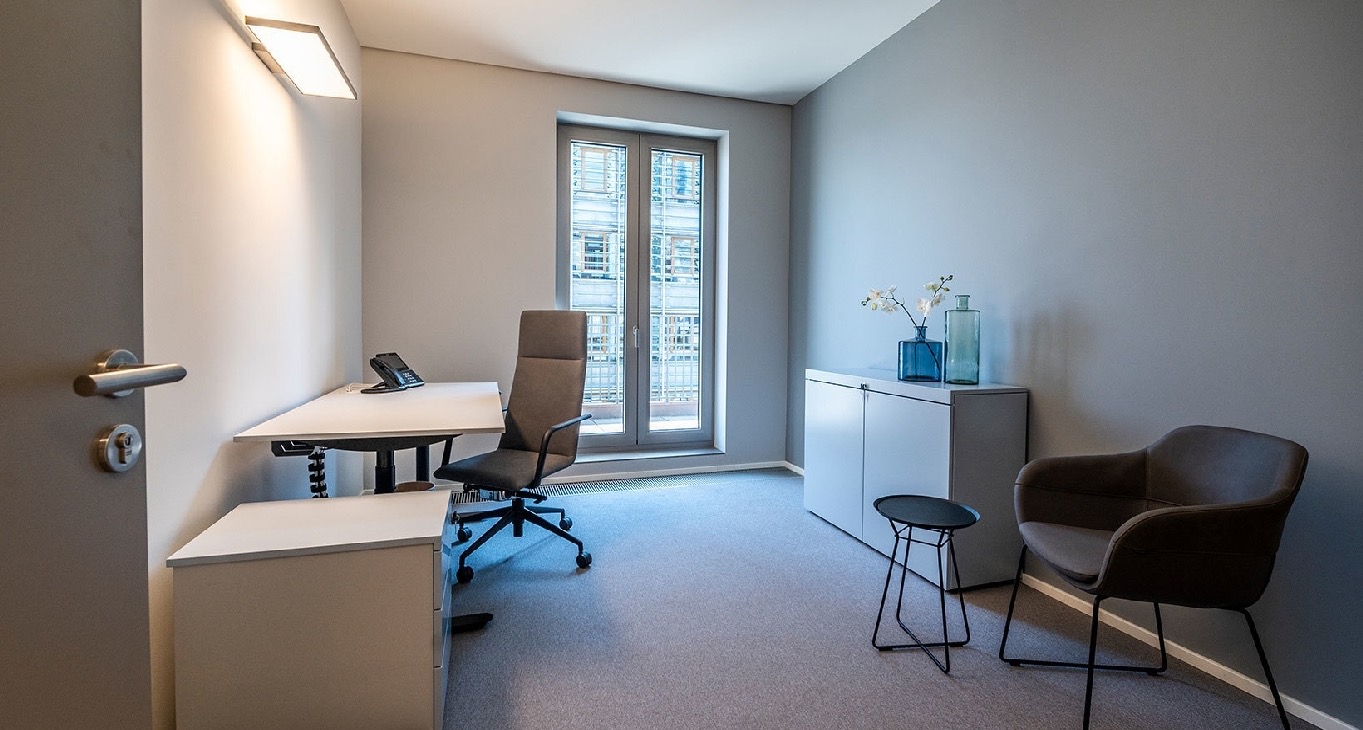 Rent office Opernplatz 14 — photo 5