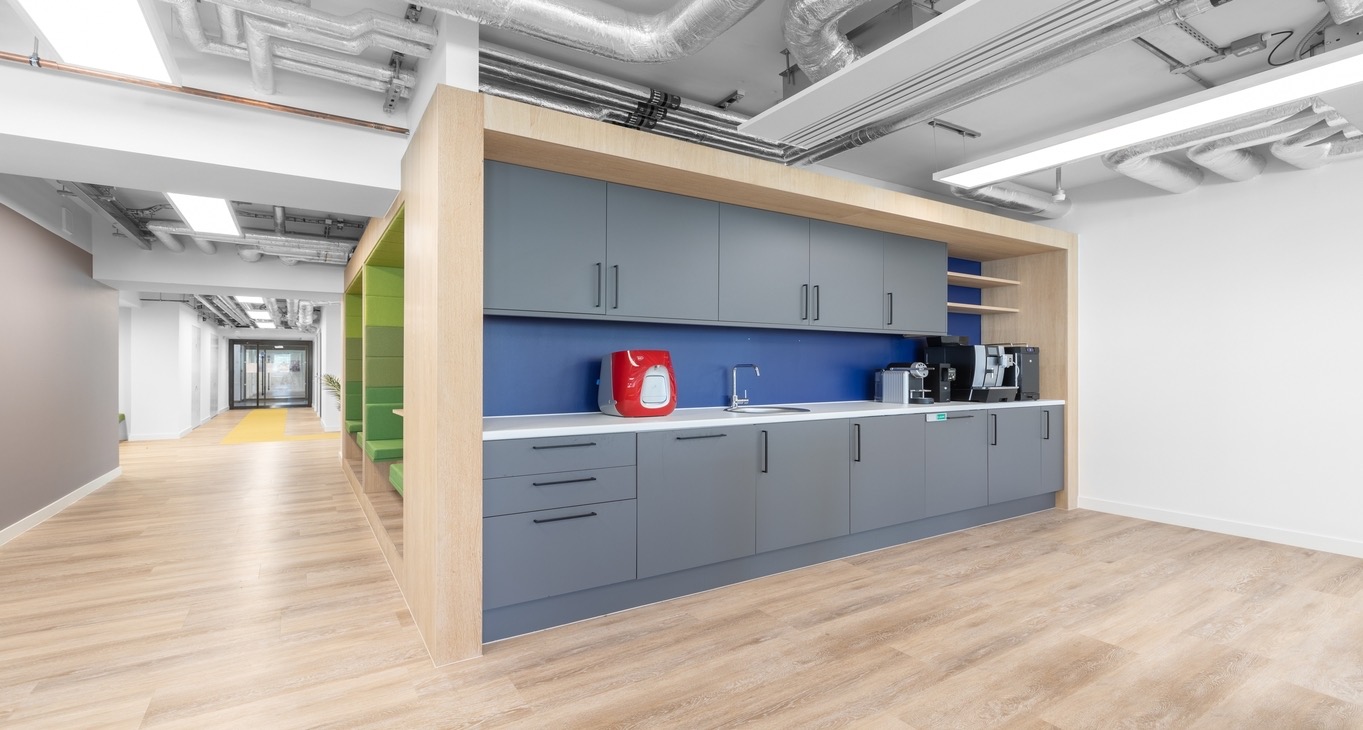 Pusat bisnis Oxford Circus Rent office Oxford Circus — photo 5