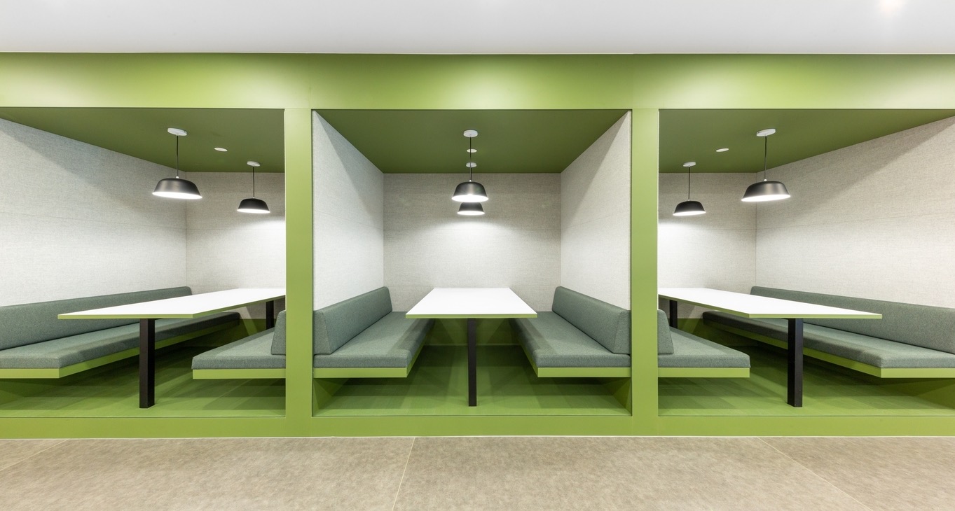 Rent office PLUS Building — photo 3