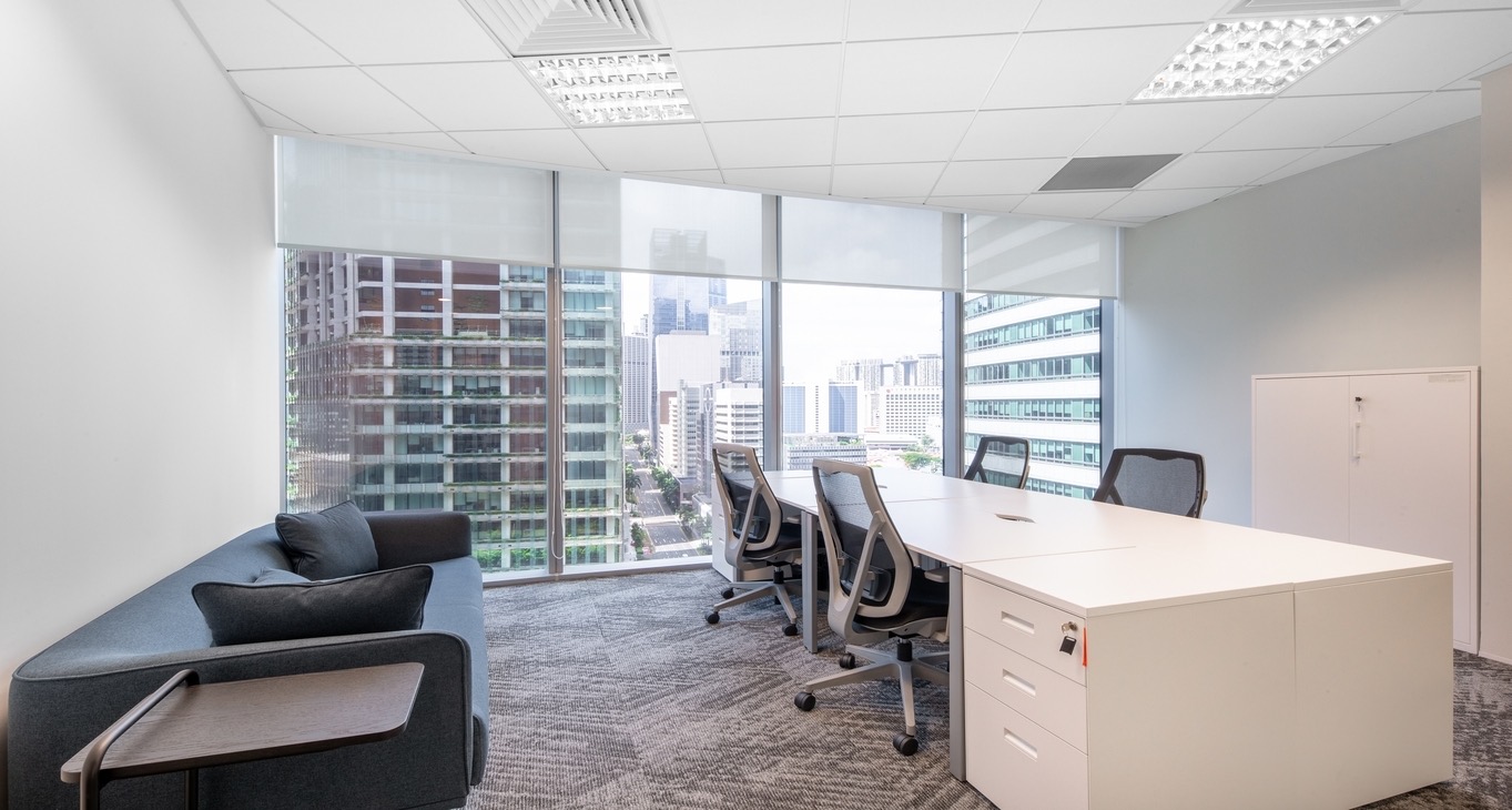 Rent office PLUS Building — photo 1