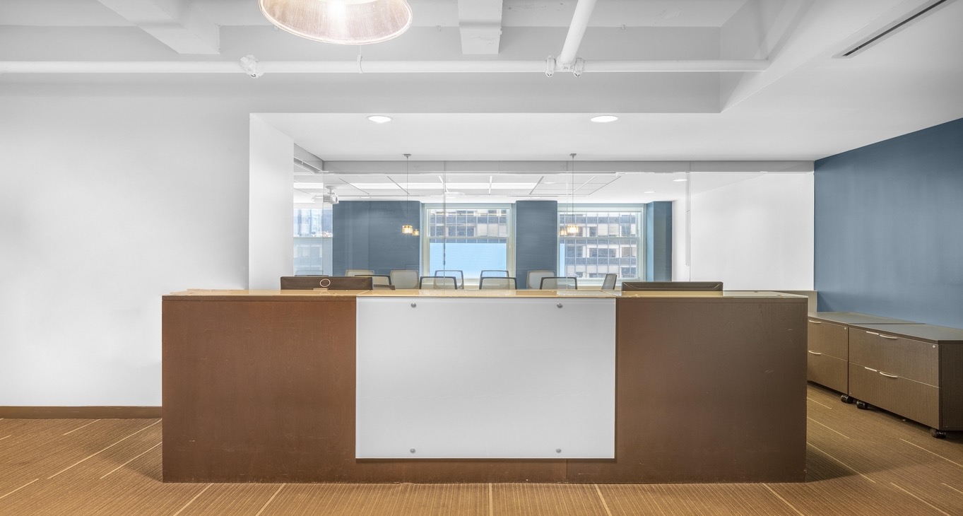 Бизнес-центр Paramount Building Rent office Paramount Building — photo 3