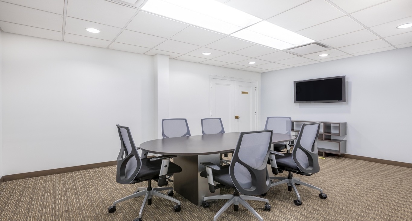 Бизнес-центр Paramount Building Rent office Paramount Building — photo 7