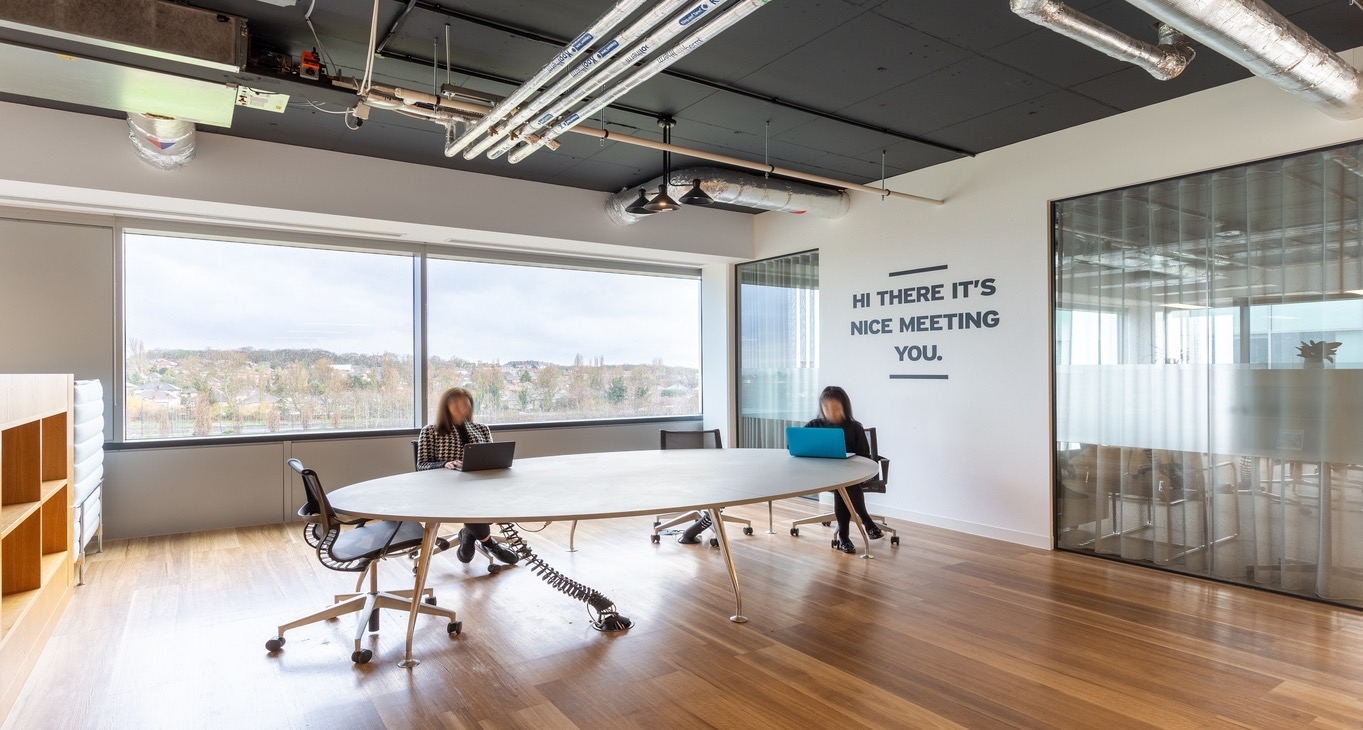 Centro de negocios Park Royal Rent office Park Royal — photo 11