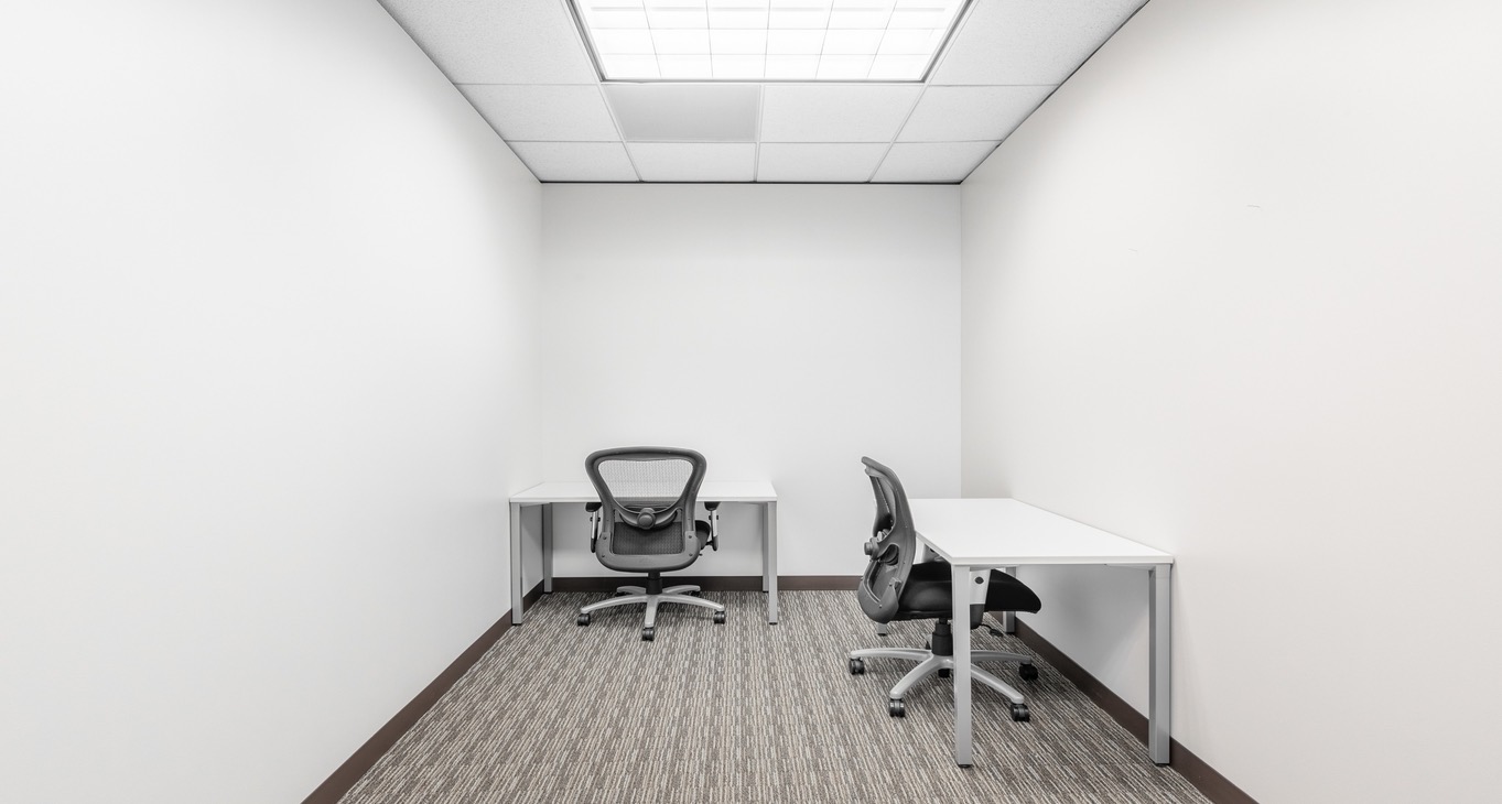Business center Pennzoil Place Rent office Pennzoil Place — photo 5