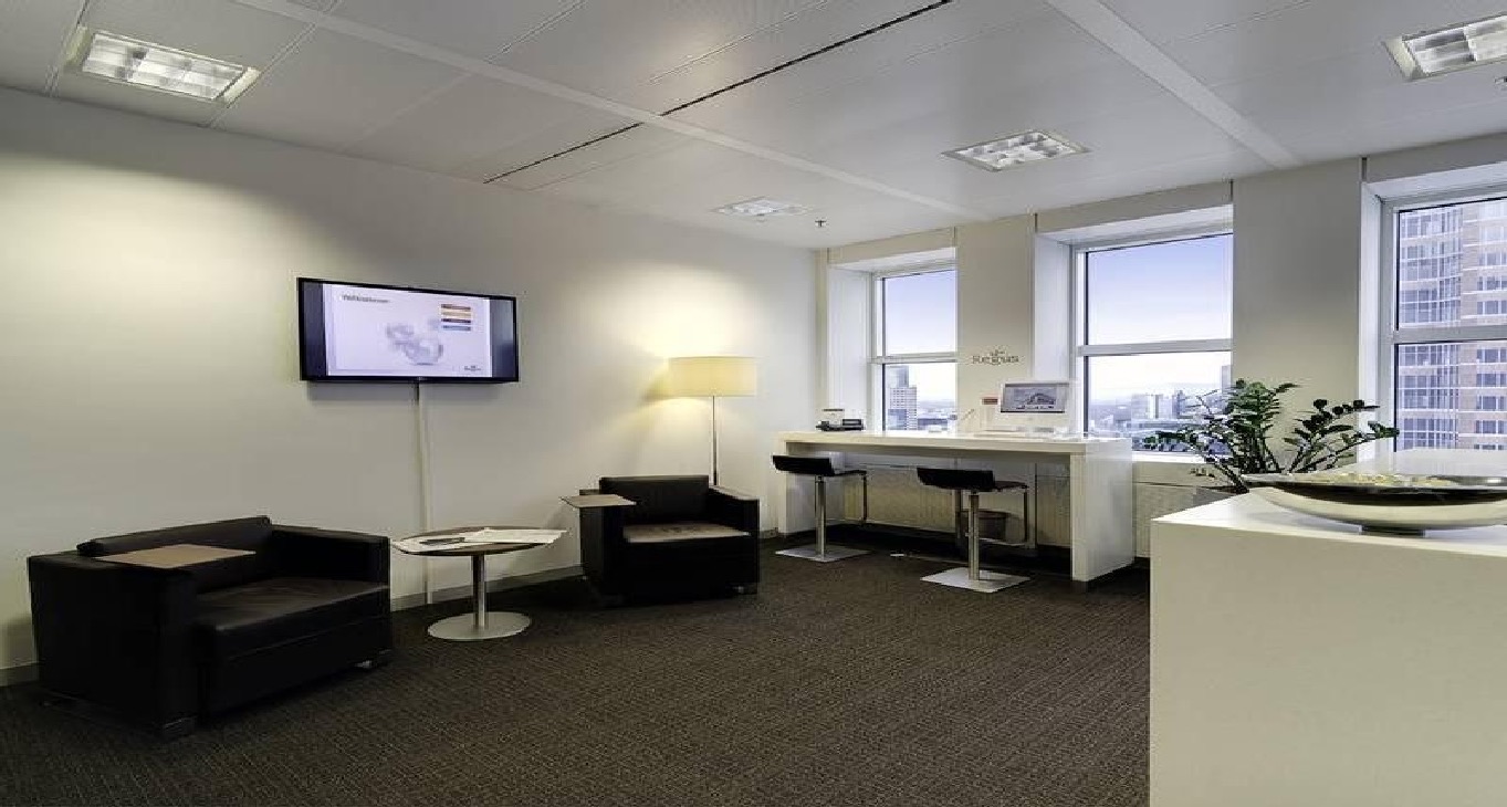 Rent office Platz der Einheit 1 — photo 6