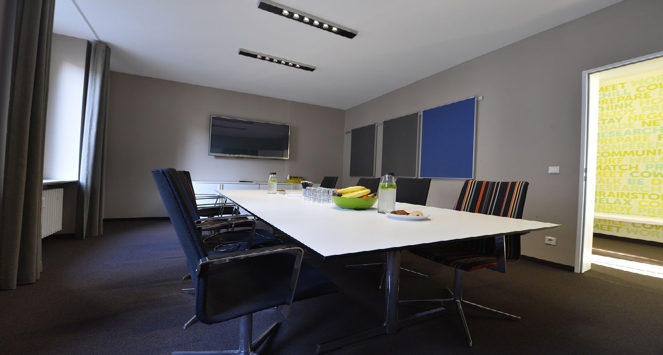 Business center Poststraße 2-4 Rent office Poststraße 2-4 — photo 4
