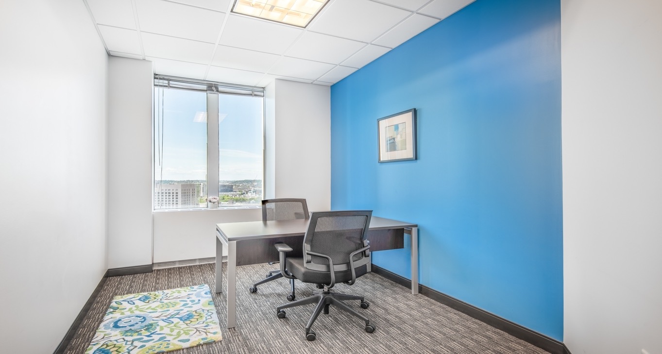 Rent office Prudential Tower — photo 3