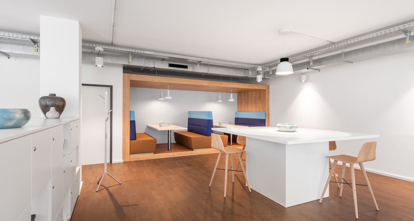 Rent office Rheinstrasse — photo 3