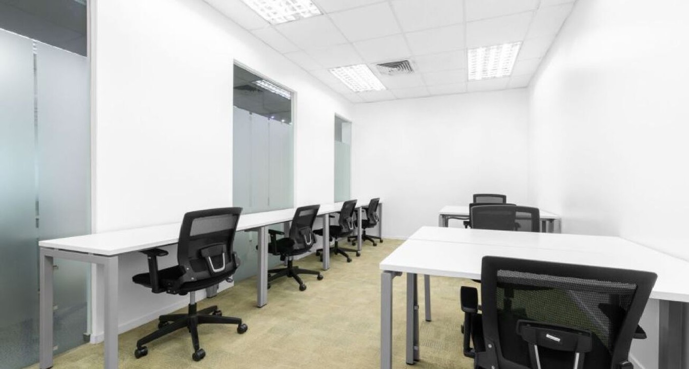 Trung tâm thương mại Sherry Lane 5956 Rent office Sherry Lane 5956 — photo 2