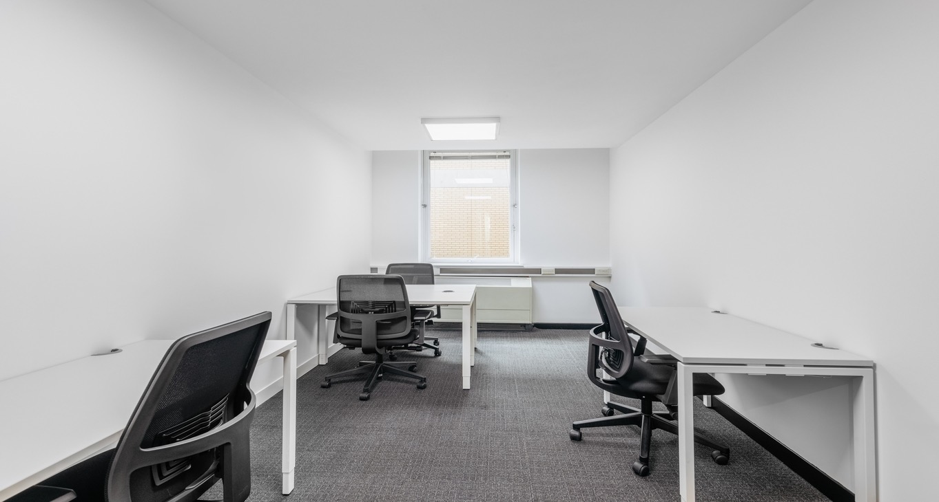Rent office Soho — photo 4