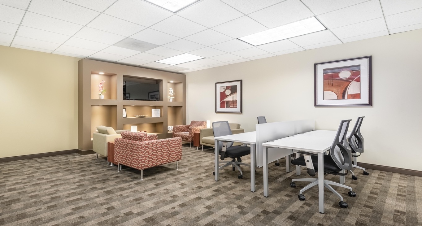 Rent office SouthPark Towers — photo 1