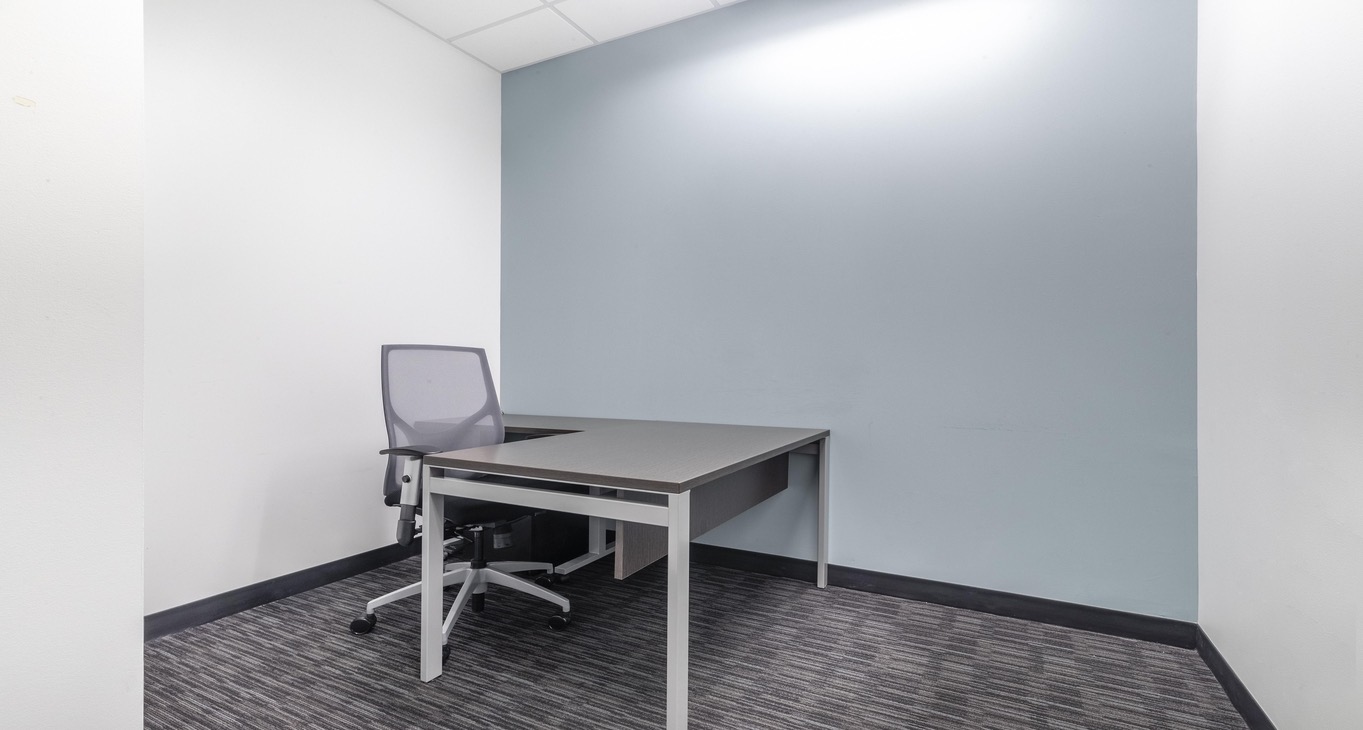 Rent office South Loop Roosevelt — photo 3