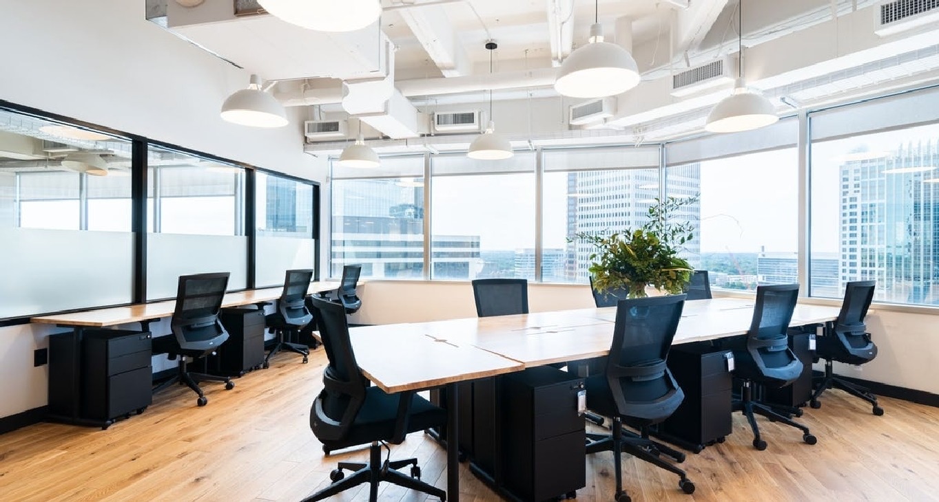 Rent office South Tryon Street 128 — photo 3