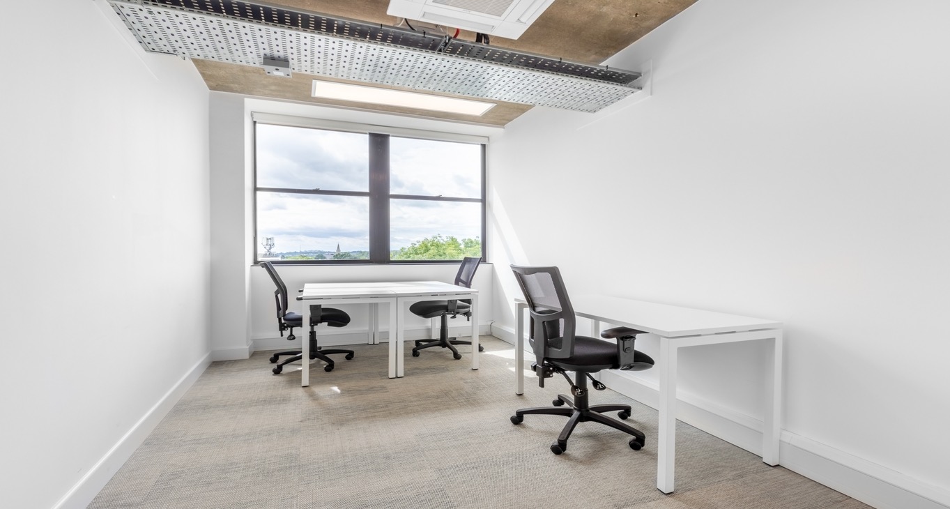 Business center Southgate Rent office Southgate — photo 1
