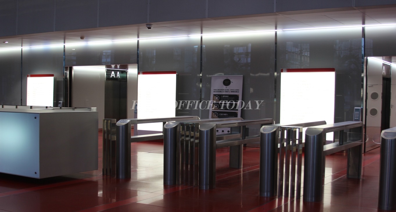 Rent office TOUR ARIANE — photo 14