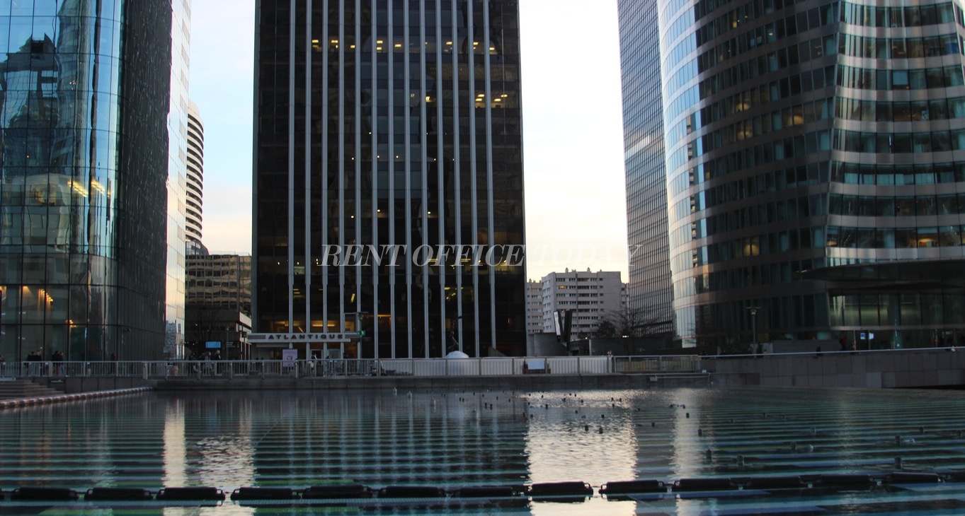 Rent office TOUR ATLANTIQUE — photo 1