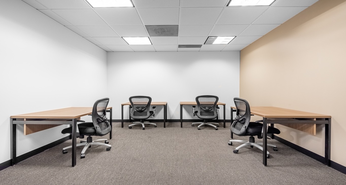 Rent office Tamarac Plaza II — photo 7