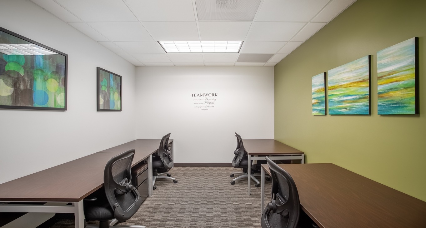 Businesscenter Topaz Building Rent office Topaz Building — photo 3