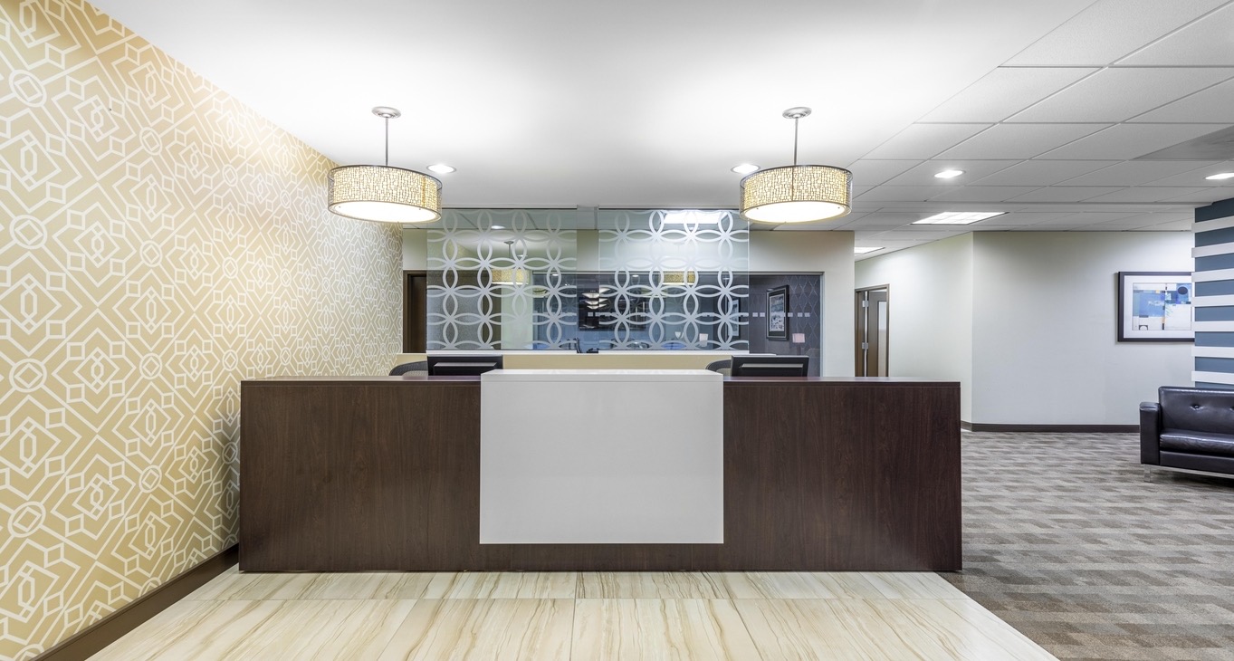 Rent office Tower Place 100 — photo 4