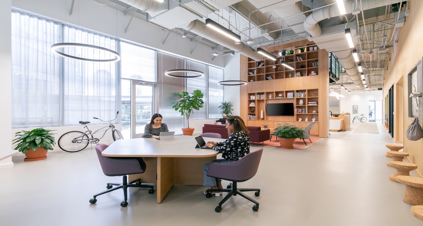 Pusat perniagaan Two Post Oak Central Rent office Two Post Oak Central — photo 3