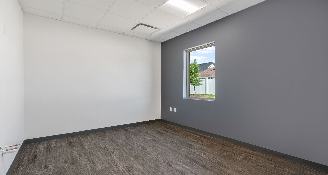 Rent office U.S. 380 26875 — photo 9