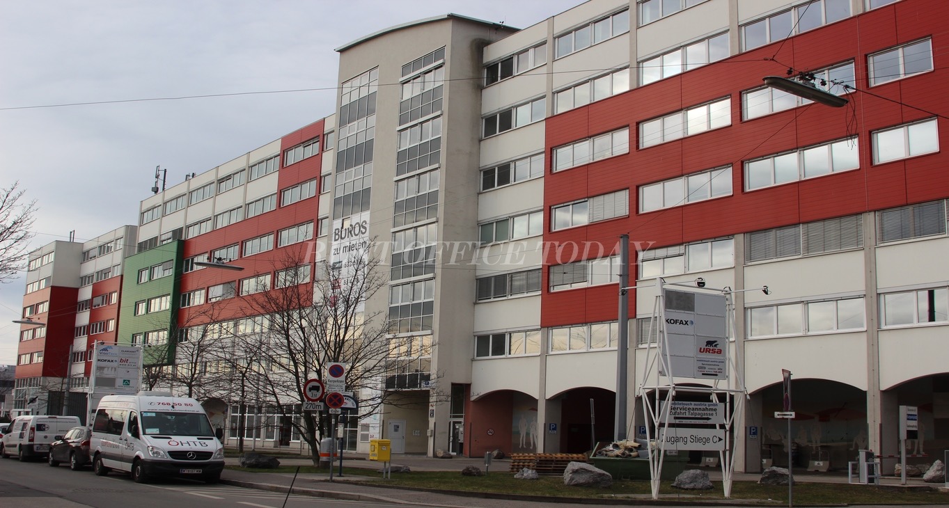 Rent office U6 Center Siebenhirten — photo 1