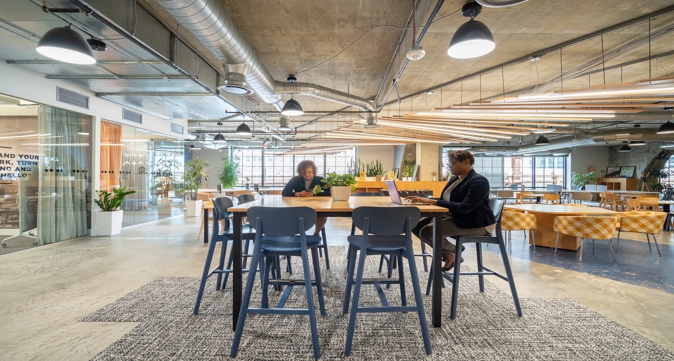 Trung tâm thương mại Uline Arena Rent office Uline Arena — photo 5