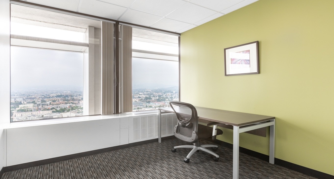 Businesscenter Union Bank Plaza Rent office Union Bank Plaza — photo 5