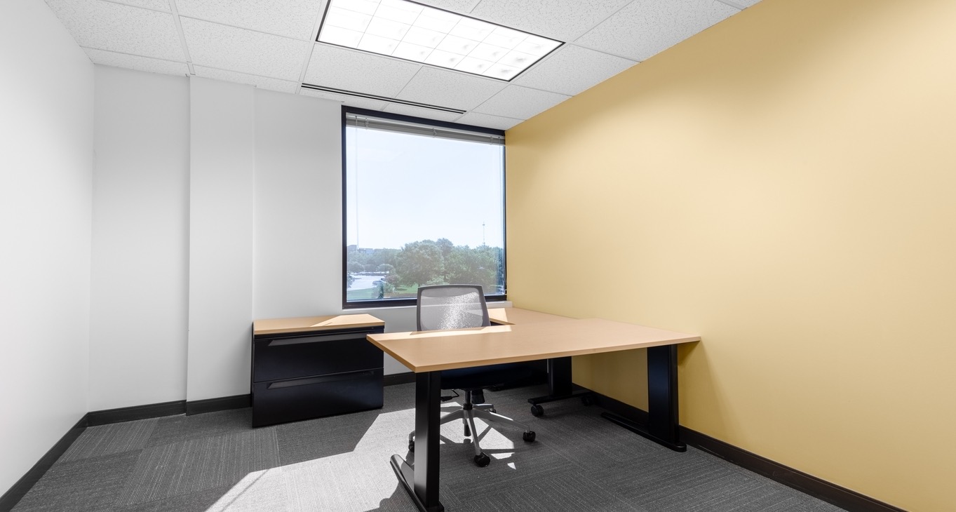 Business center University Executive Park Rent office University Executive Park — photo 3