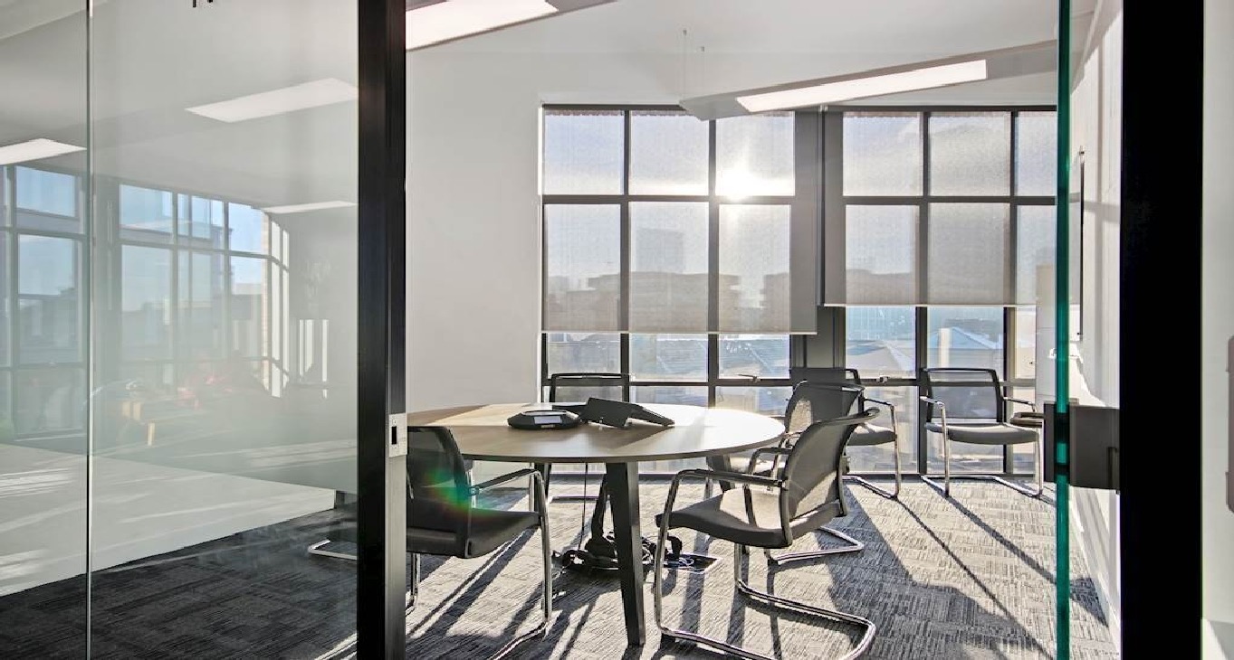 Rent office Valentine Place 3 — photo 1