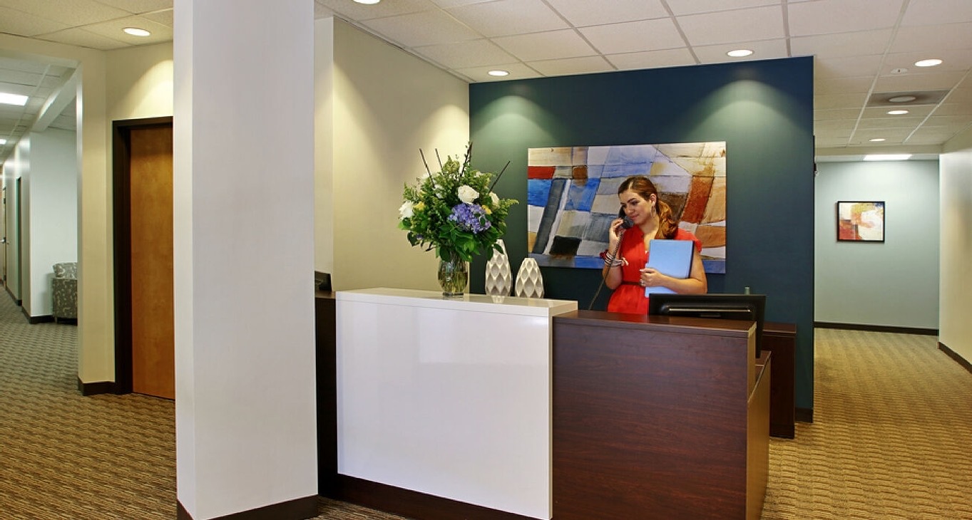 Rent office West Catawba Avenue, Suite 200 — photo 17