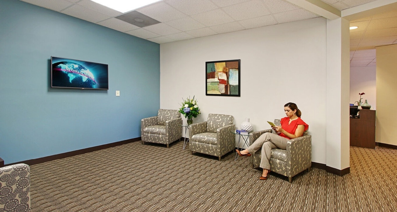 Rent office West Catawba Avenue, Suite 200 — photo 12