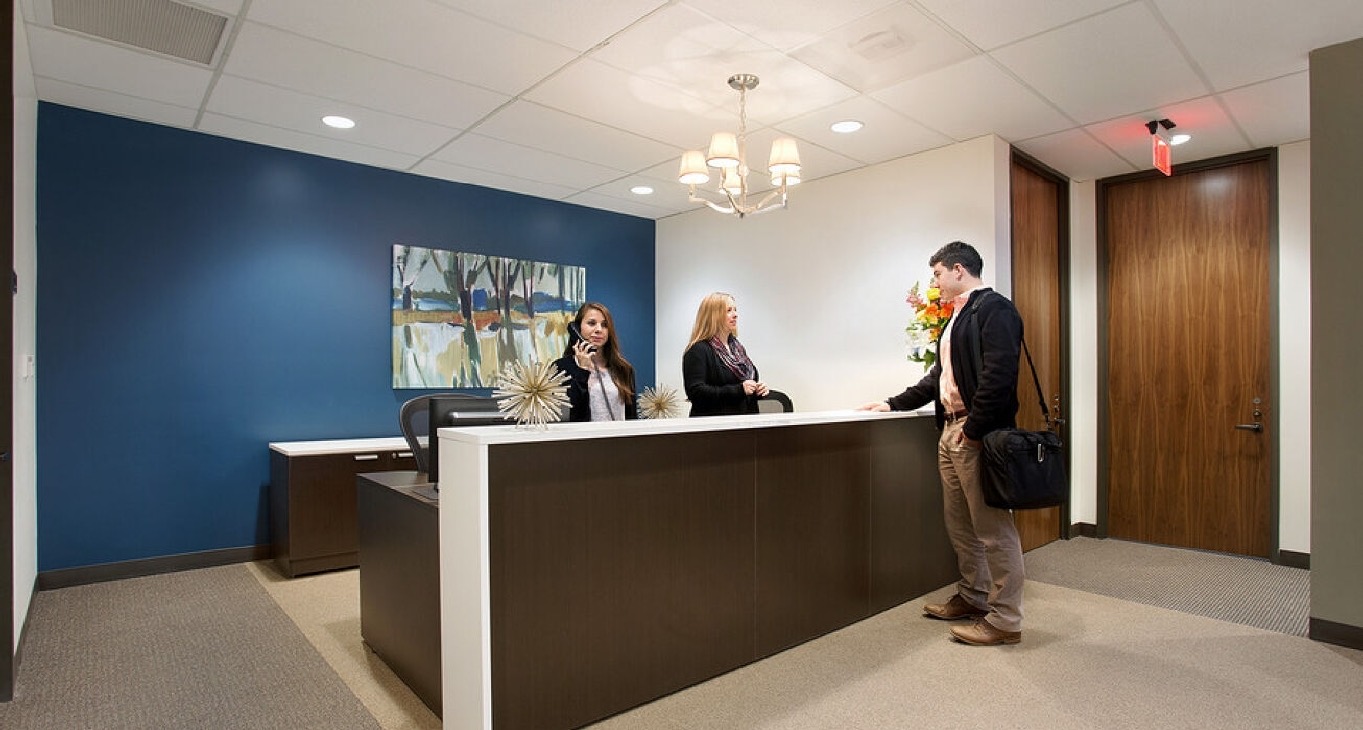 Business center West Mockingbird Lane 1341 Rent office West Mockingbird Lane 1341 — photo 11