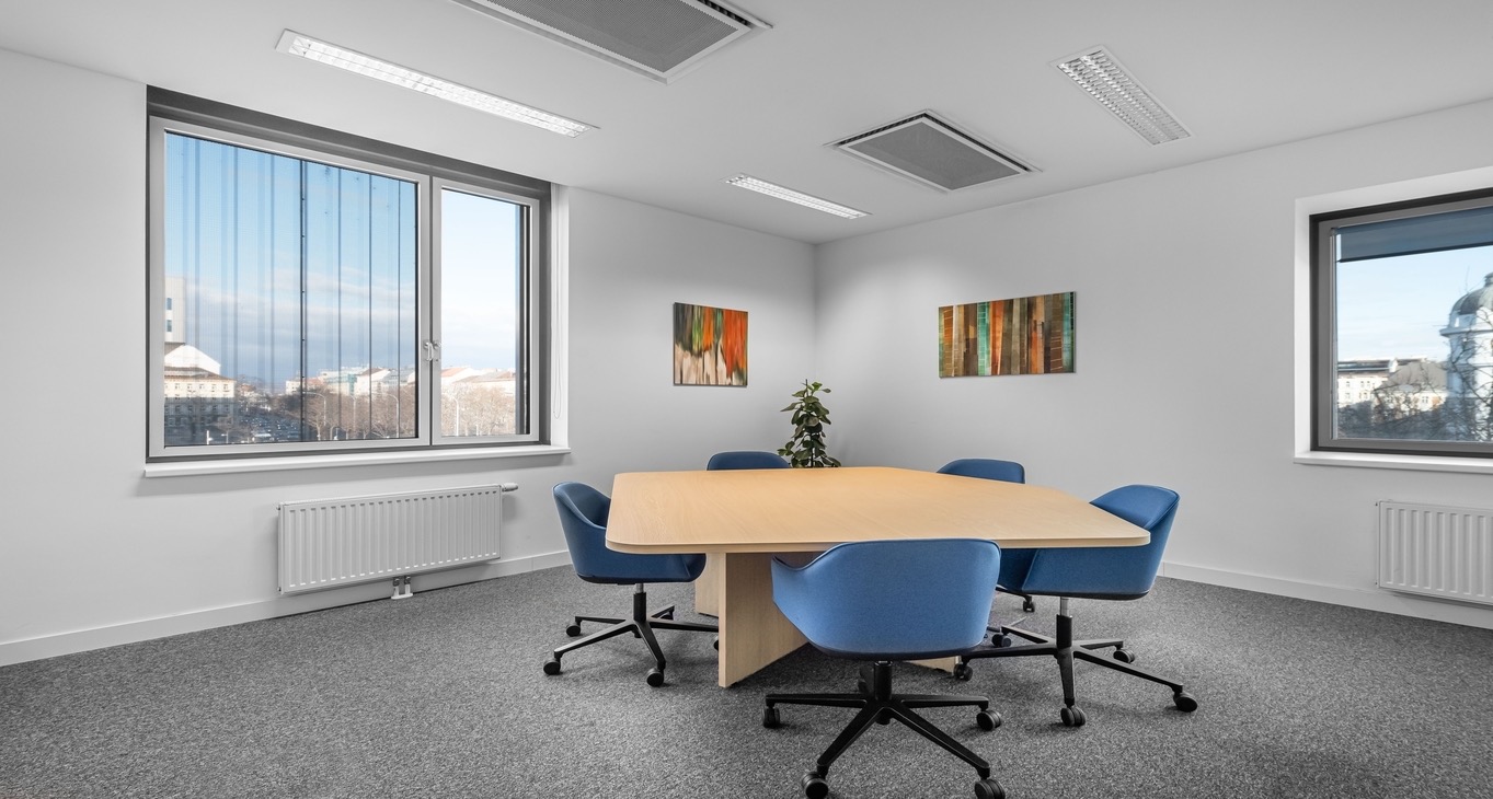 Rent office Wien Westbahnhof — photo 1