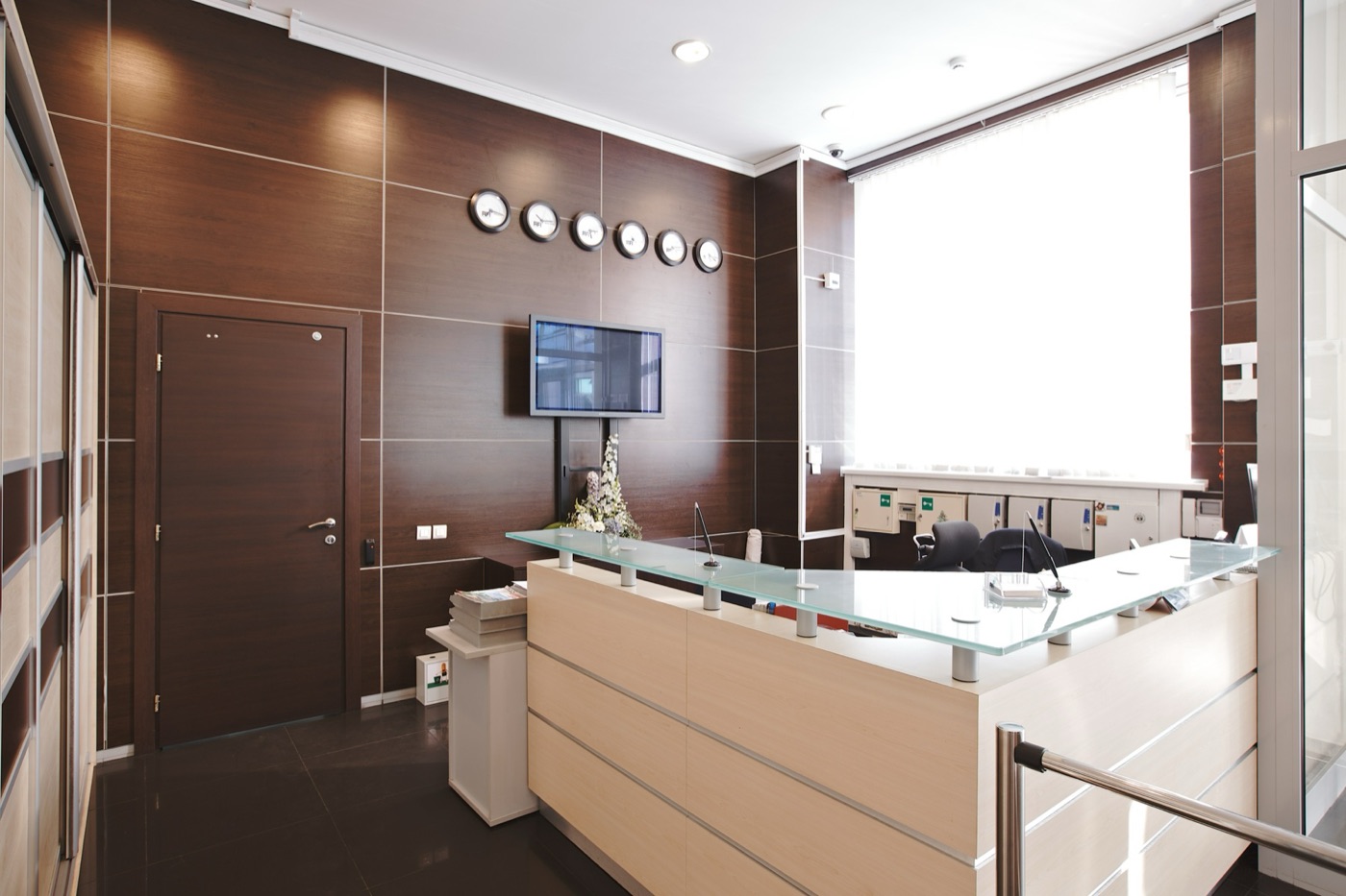 Rent office Riverside — photo 3
