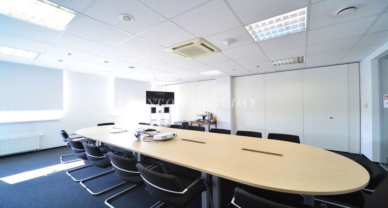 Rent office Green Point — photo 13