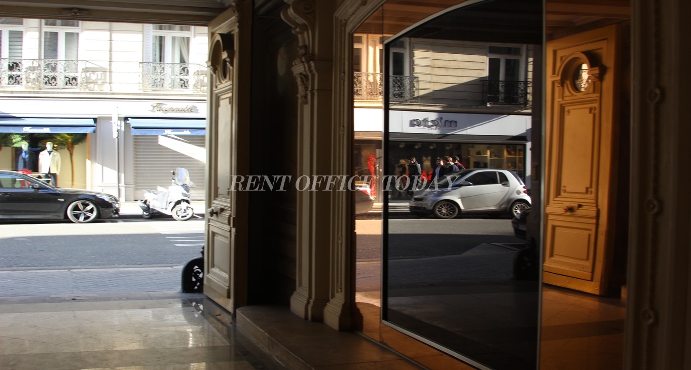 Rent office 27 Rue Marbeuf — photo 1